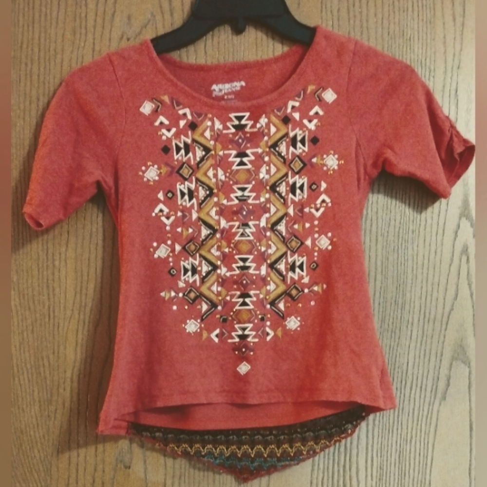 Arizona Jeans Aztec style top size M (10-12)     12- 027